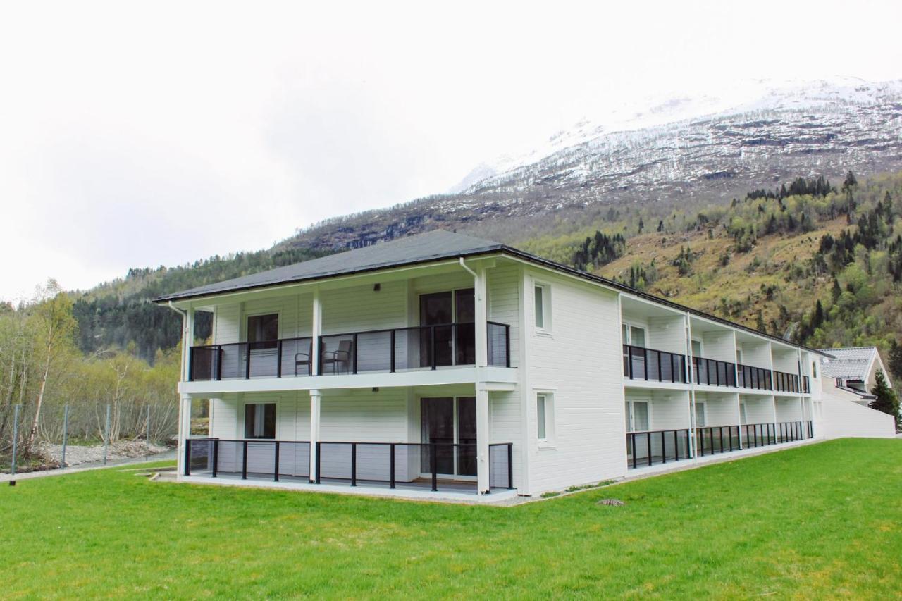 Loen Apartments Luaran gambar