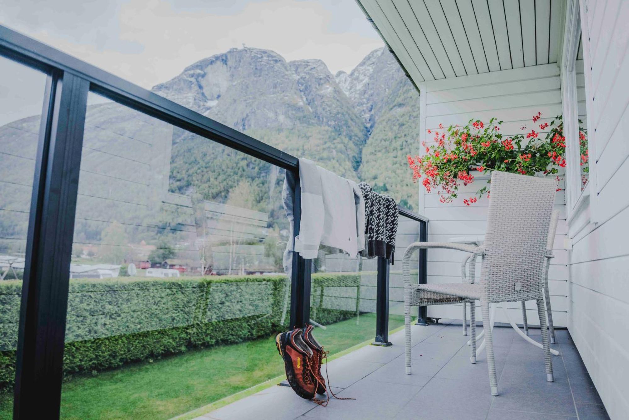 Loen Apartments Luaran gambar